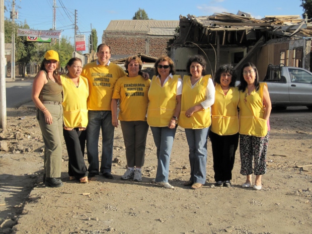 Il team dei Ministri Volontari a Rancagua (marzo 2010).